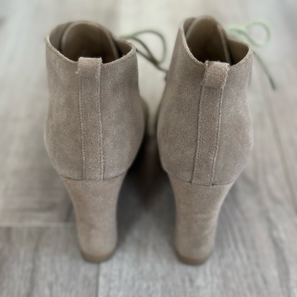 Steve Madden Suede Boot Wedge - Picture 3 of 5